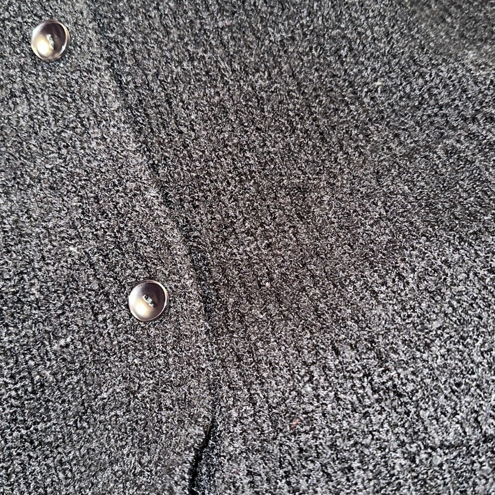 LeRoy knitwear large black cardigan with pockets - Picture 7 of 7